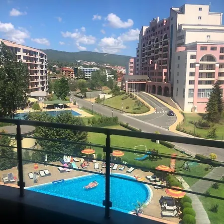 Sunny Plaza 100 M Sea Sunny Beach