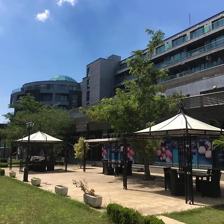 Sunny Plaza 100 M Sea Sunny Beach