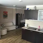 Апартаменти Sunny Plaza 100 M Sea Сонячний Берег
