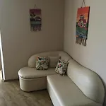 Sunny Plaza 100 M Sea Апартаменти
