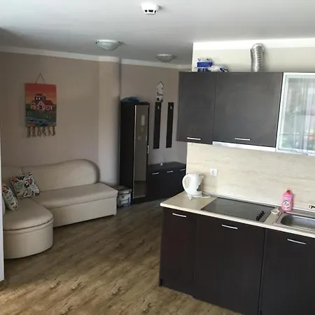 Apartment Sunny Plaza 100 M Sea Sunny Beach