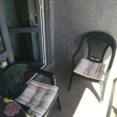 Apartment Sunny Plaza 100 M Sea