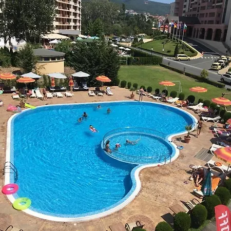 Apartament Sunny Plaza 100 M Sea