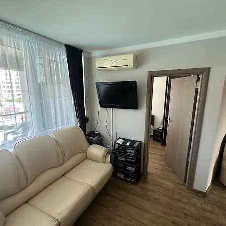 Apartament Sunny Plaza 100 M Sea