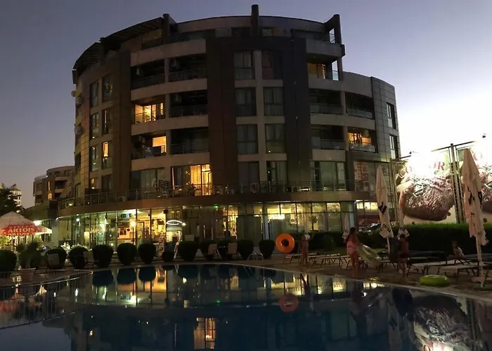 Sunny Plaza 100 M Sea * Sunny Beach