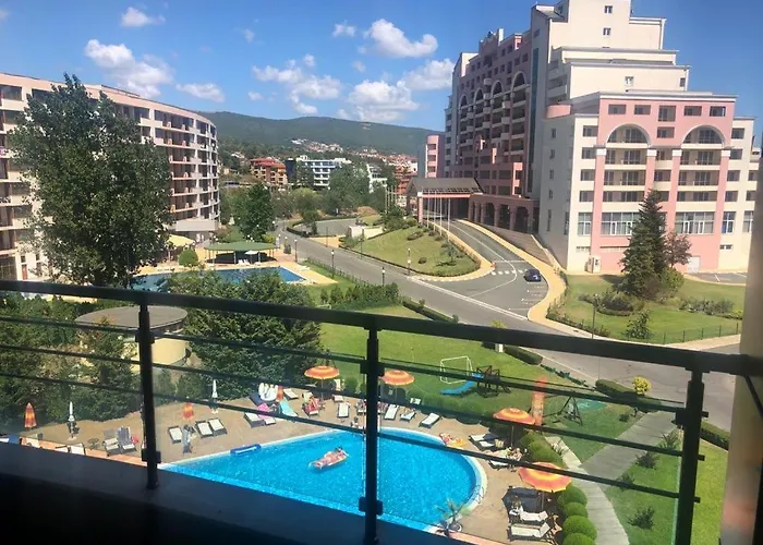 Sunny Plaza 100 M Sea Słoneczny Brzeg