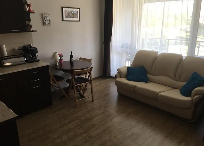 Sunny Plaza 100 M Sea Apartamento