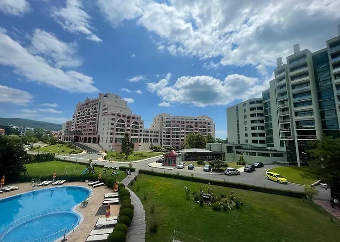 Apartament Sunny Plaza 100 M Sea Słoneczny Brzeg