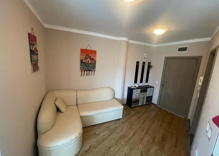 Sunny Plaza 100 M Sea Apartament